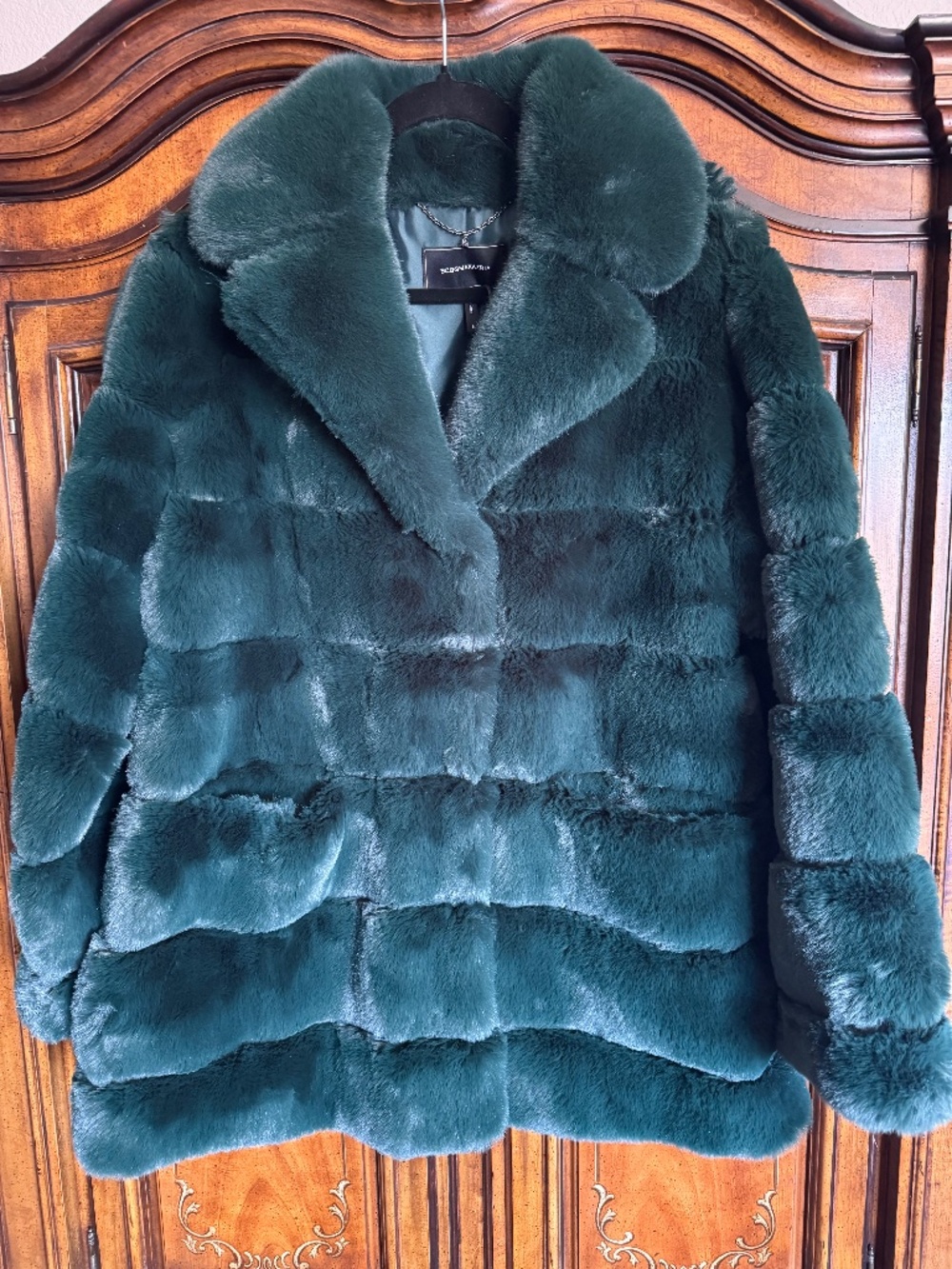 BCBG Emerald Faux Fur Jacket M